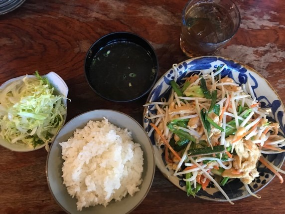 沖縄ちゃんぽんセット(野菜炒め)サラダ・汁物・デザート