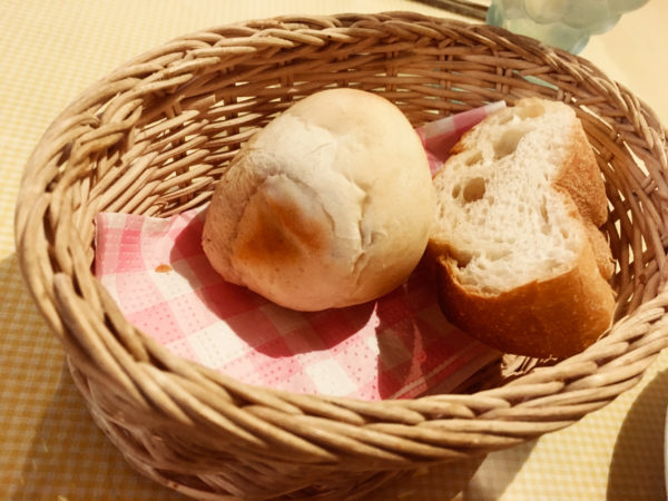 ビストロコパン （Bistro Copain）｜バケットと麦のパン